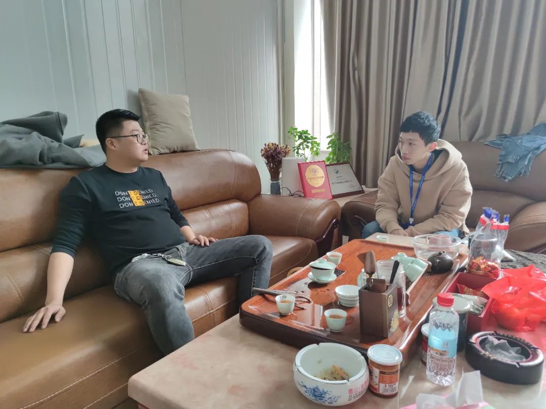 潮德隆.jpg